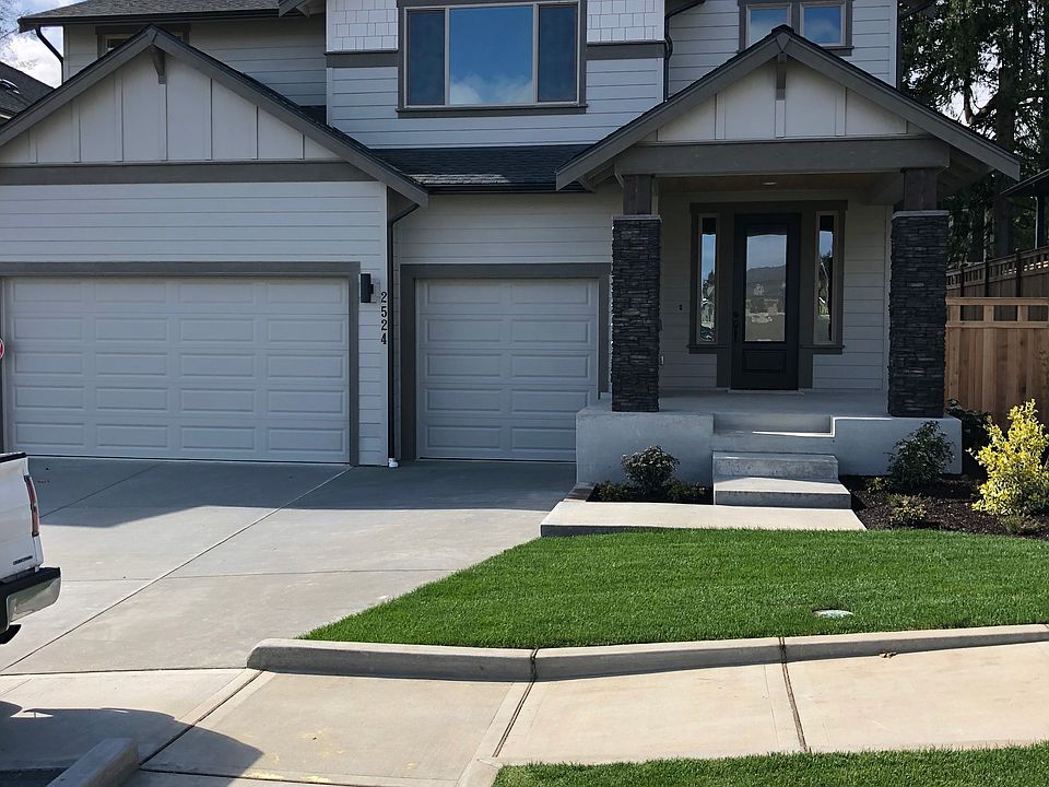 1st image of 2524 21st Ave SW