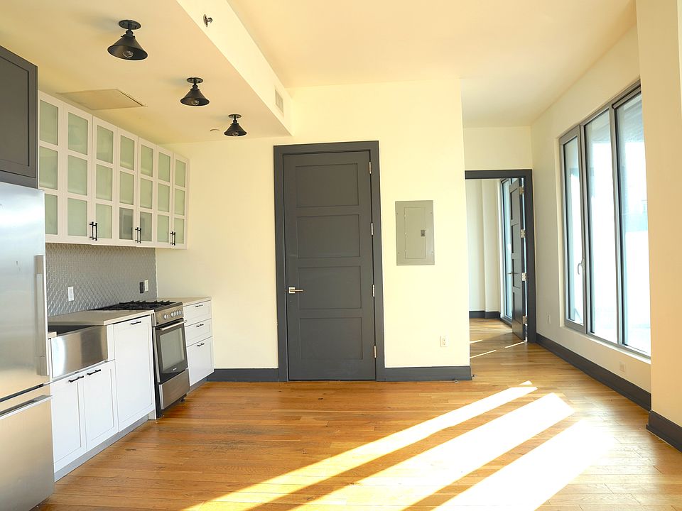 1st image of 10 Montieth St #778