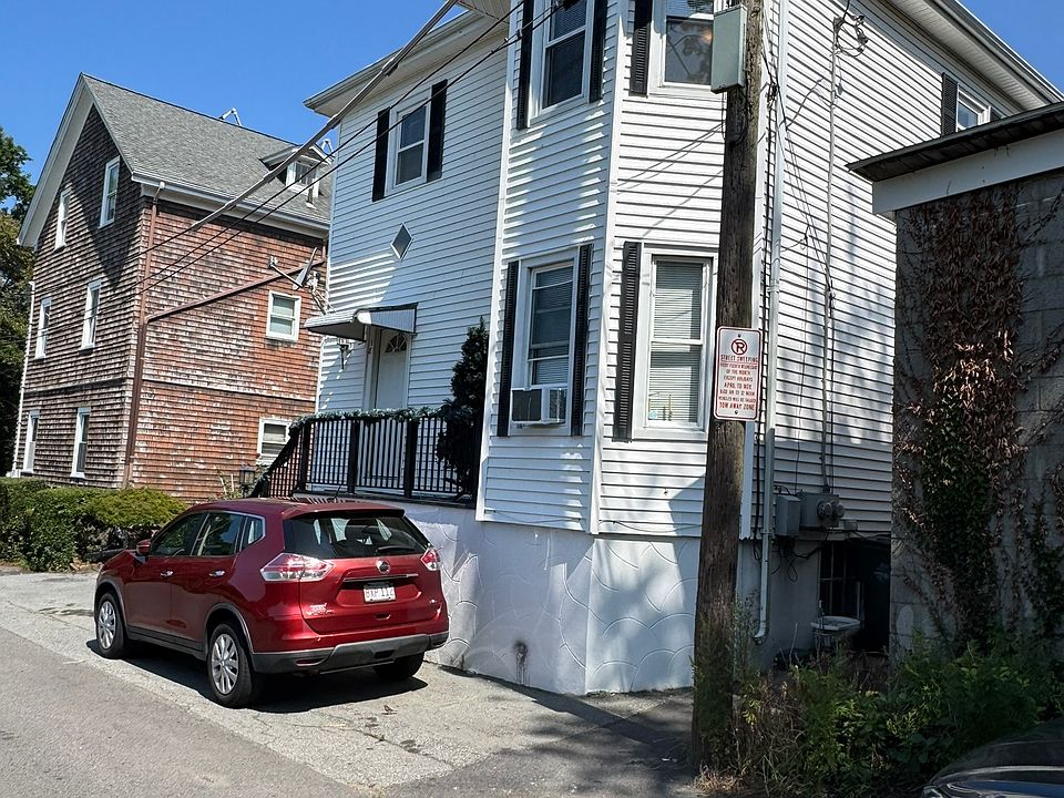 1st image of 18 Saucier St #11424120