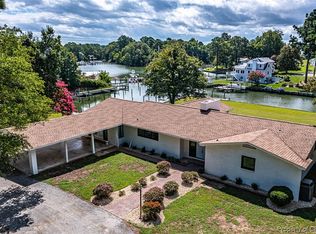 78 Summerlynn Rd, Deltaville, VA 23043