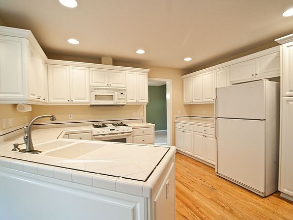 All appliances included