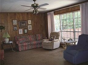 3rd image of 5620 Mildred Ave