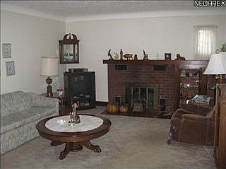 5th image of 894 Lincoln Dr