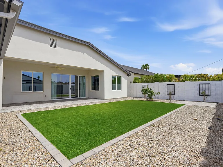 8503 E Amelia Ave — Photo 42