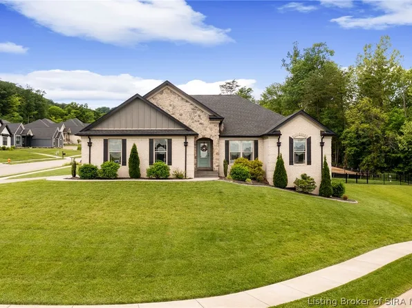 6002 Bangtail Canyon, Sellersburg, IN 47172