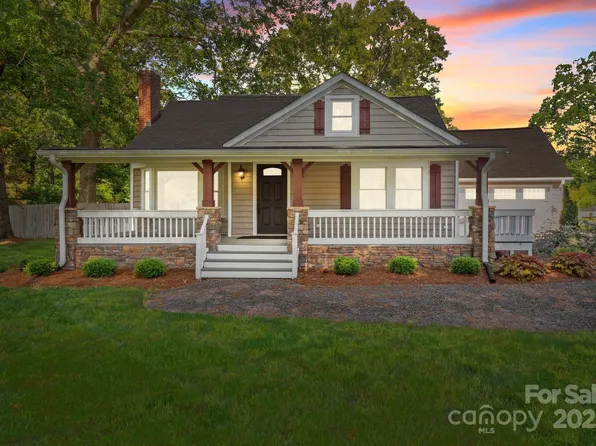 319 N Central Ave, Locust, NC 28097