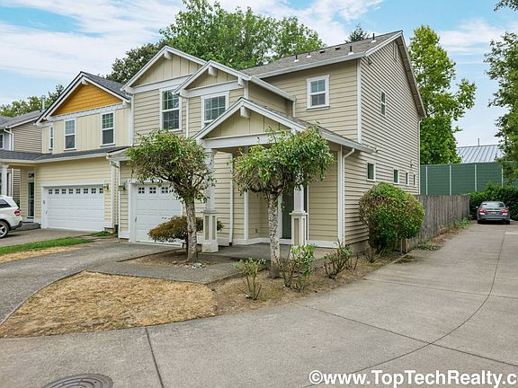 2nd image of 471 NE 55th Ave
