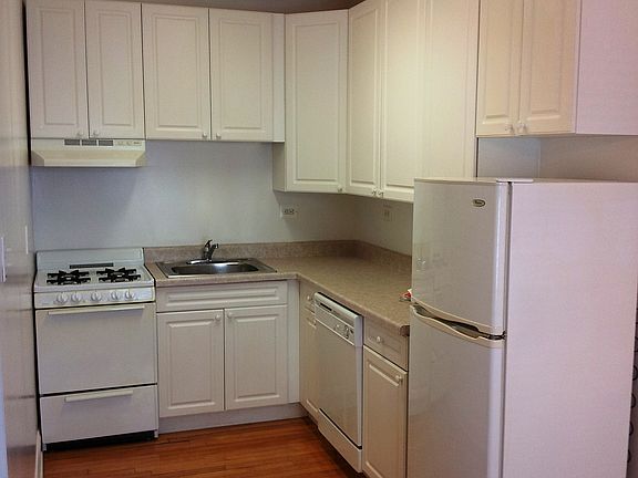 3rd image of 5502 W Lawrence Ave APT 209