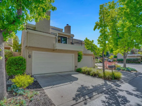 2103 Lost Lake Pl, Martinez, CA 94553