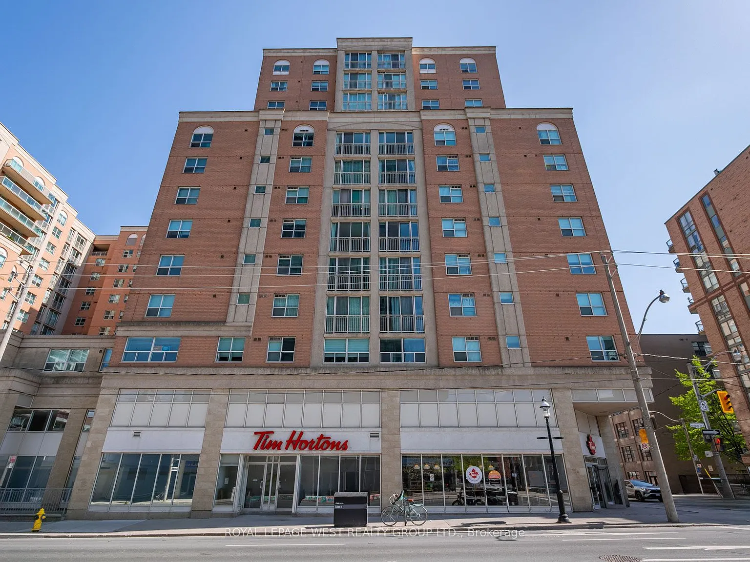 1 bed, $2,400 — Photo 2