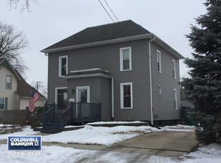 133 N Stott St, Genoa, IL 60135