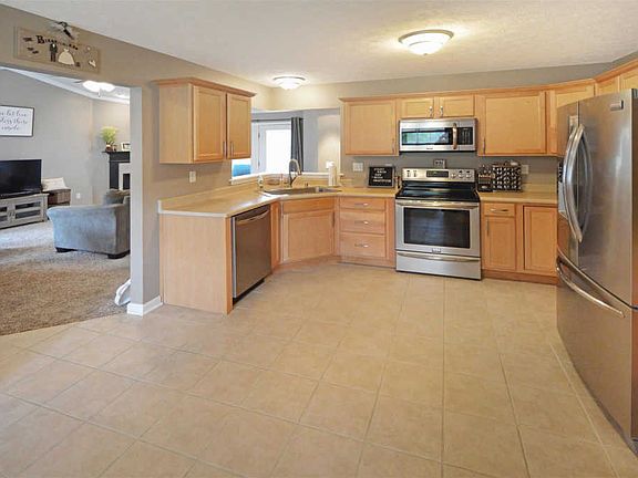 5th image of 6058 Flintlock Dr