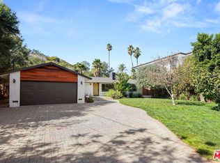 5523 Shirley Ave, Tarzana, CA 91356