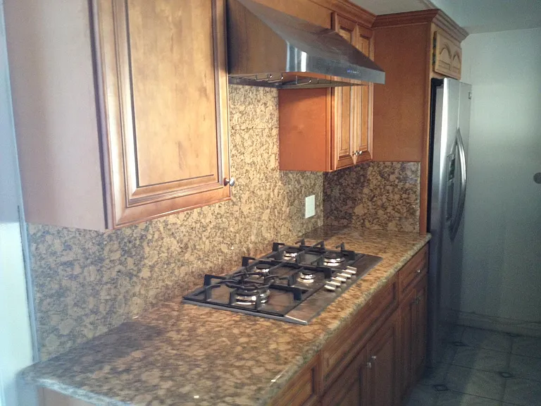 183 Masters Ave — Photo 3