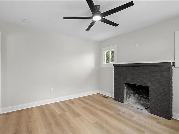 5th image of 4225 E 60th Ter