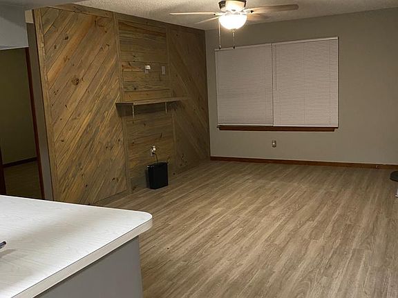 4th image of 5318 Whiteway Dr #5318