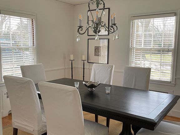 3rd image of 80 Mill Hill Ln