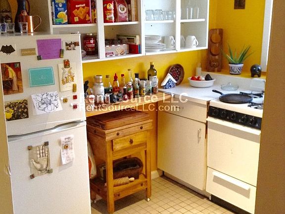 2B Hingham St. 4