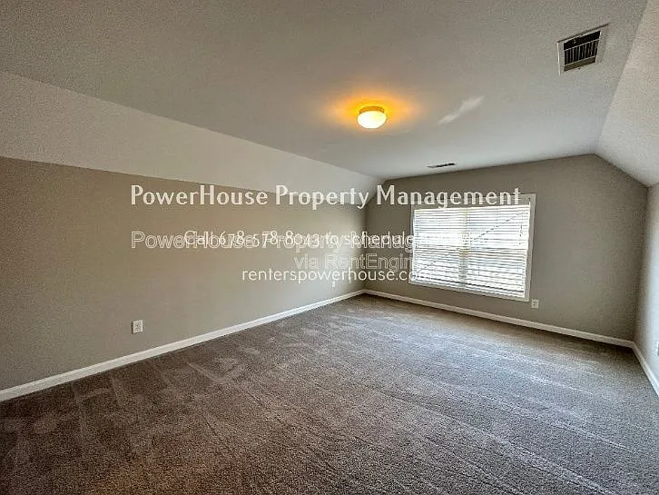 2403 Walnut Tree Ln — Photo 24
