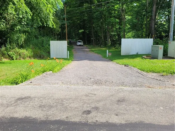 10088 Knowlton Rd, Garrettsville, OH 44231