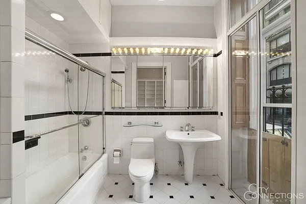 Rented by City Connections Realty | media 5