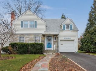 425 Forest Dr, Union, NJ 07083
