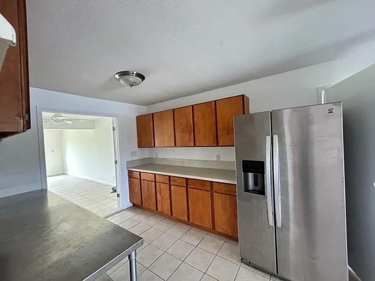 655 N Kainalu Dr — Photo 2