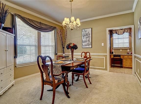 3rd image of 1712 Meridian Ct