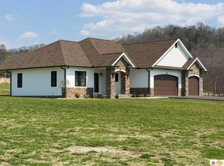 55 Candem Ct, Burkesville, KY 42717