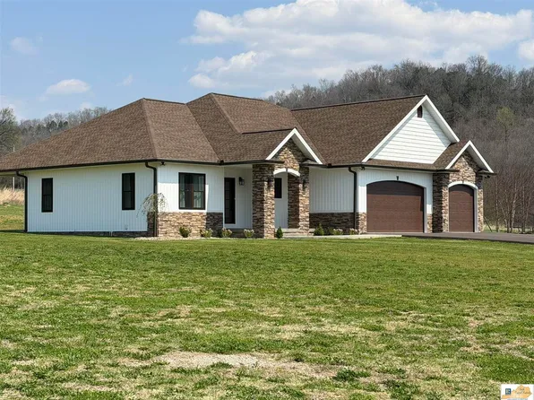 55 Candem Ct, Burkesville, KY 42717
