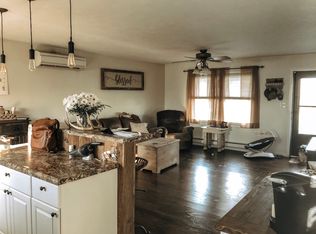 9295 Leisure Ln, Marion, IL 62959