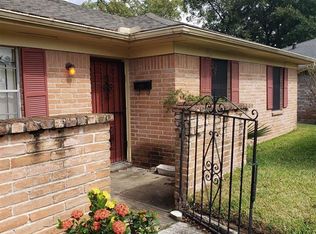 7733 Charlesmont St, Houston, TX 77016