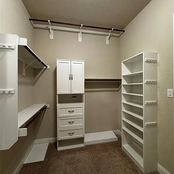 6829 Westbury Dr — Photo 17