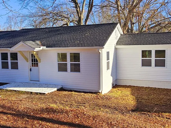 509 S Bomar Ave, Landrum, SC 29356