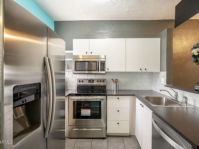18616 N 34th Ave #5 — Photo 15