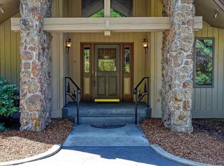 8810 E Golden Hills Ln, Mead, WA 99021