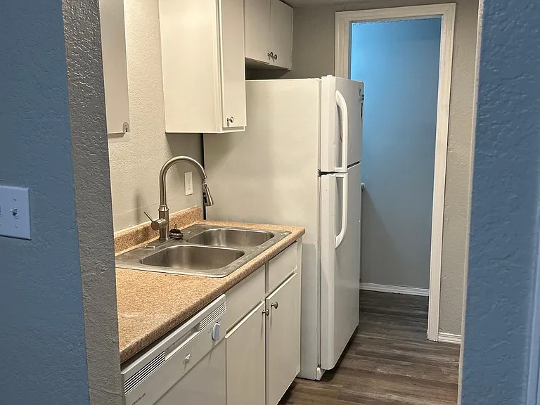6622 S Zunis Ave #310 — Photo 6