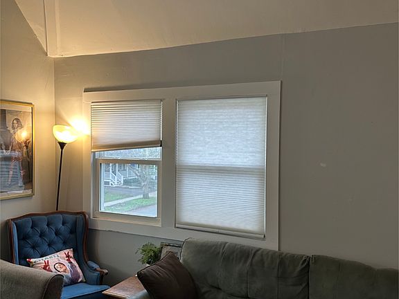 4th image of 32 Hickory St #2