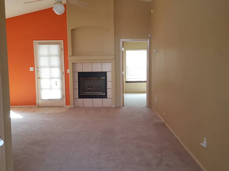 11956 Waterside Dr — Photo 3
