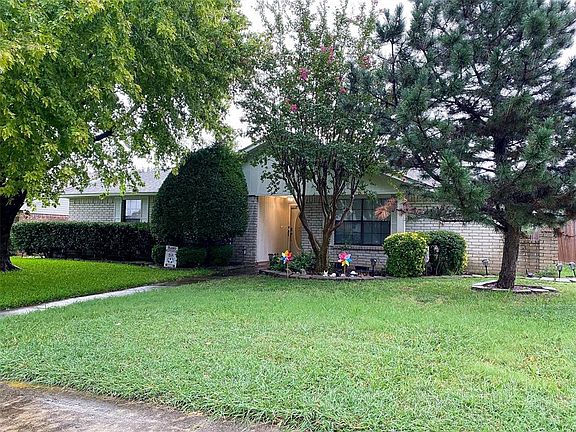 2nd image of 3240 Santana Ln