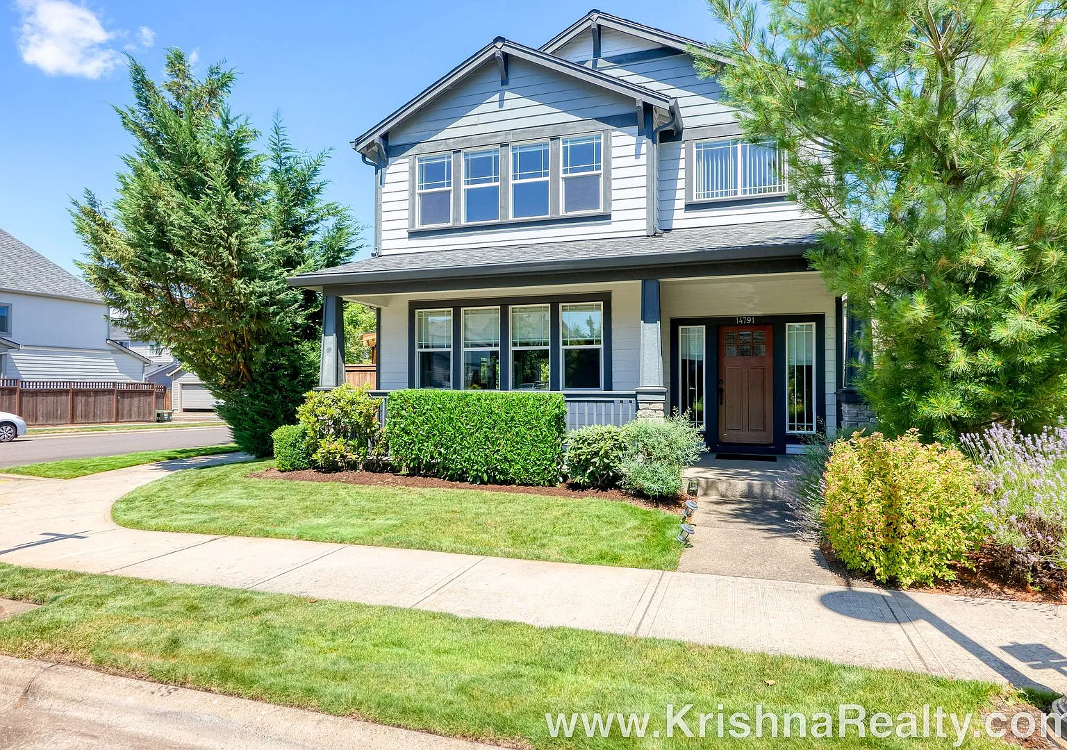 Gorgeous Corner-Lot Home | 4 BD | 2.5 BA | Single-Family Home in Bethany Creek Falls | Gym & Pool... — Photo 2