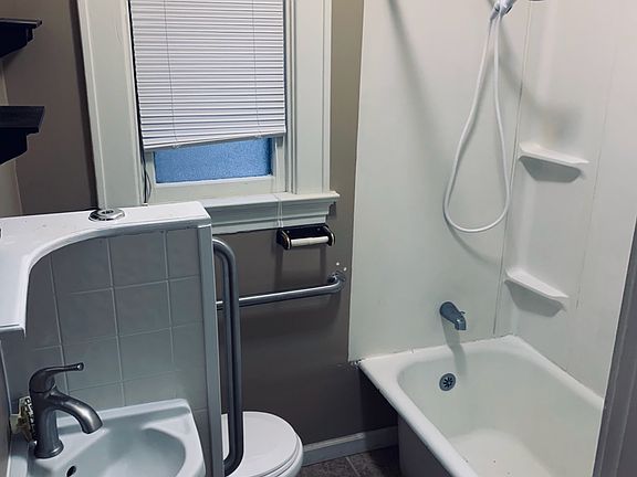 1st floor bathroom