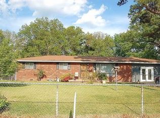 38 Dee View Ln, Rossville, GA 30741