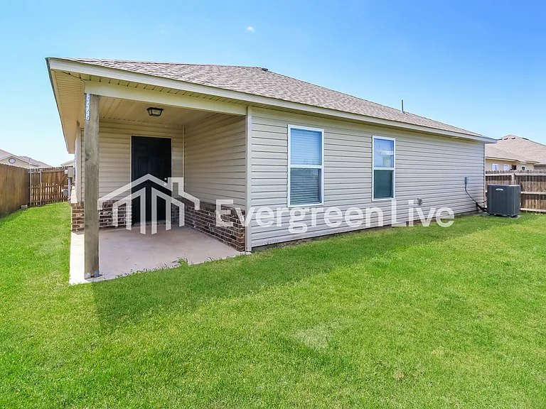 1824 Oxen Ln — Photo 17