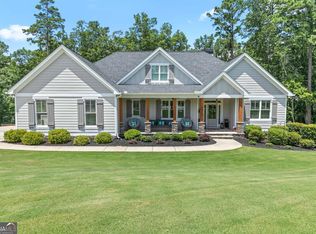 151 Wilshire Dr, White, GA 30184