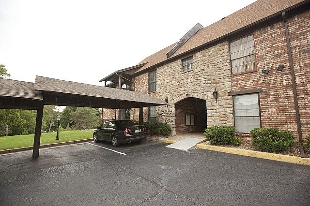 Comes with covered parking space