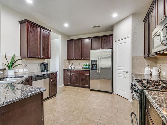 4th image of 2420 Scott Creek Dr