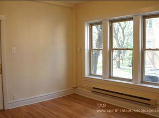 2919 W George St APT 1, Chicago, IL 60618
