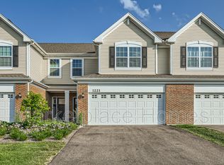 1221 Draper Rd N, McHenry, IL 60050