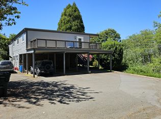 323 6th Ave APT 2, Coos Bay, OR 97420